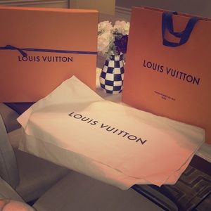 Louis Vuitton dust bag, box & gift bag.